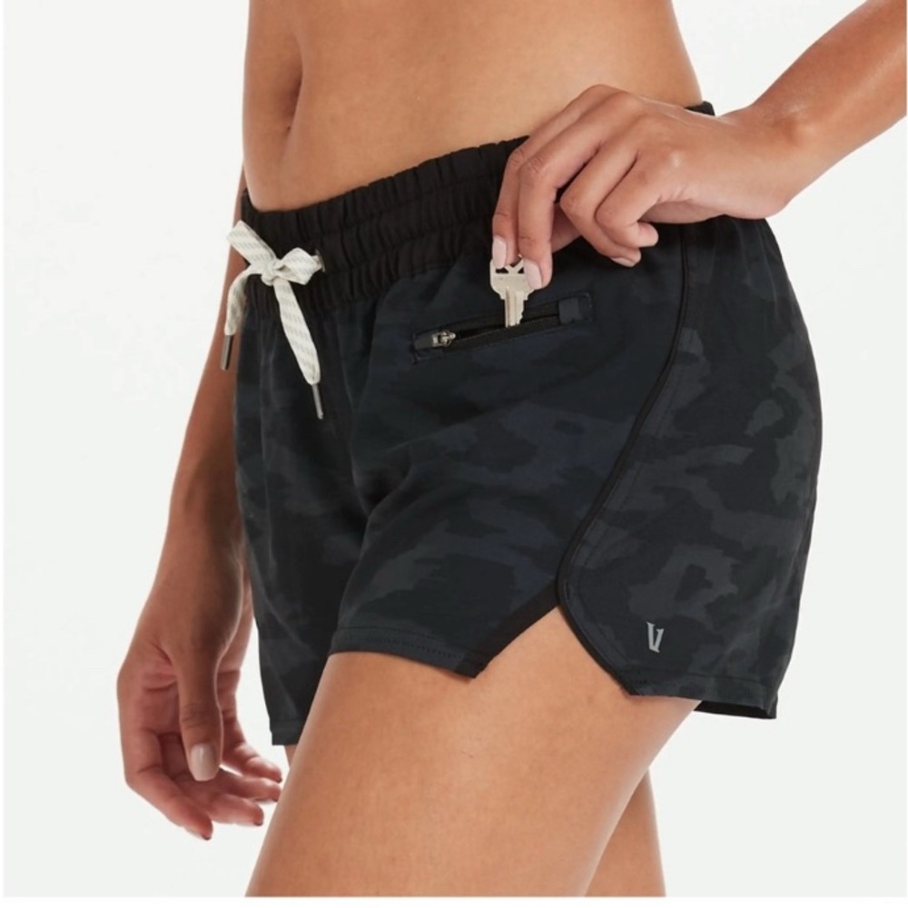 Vuori Women's Clementine 4”